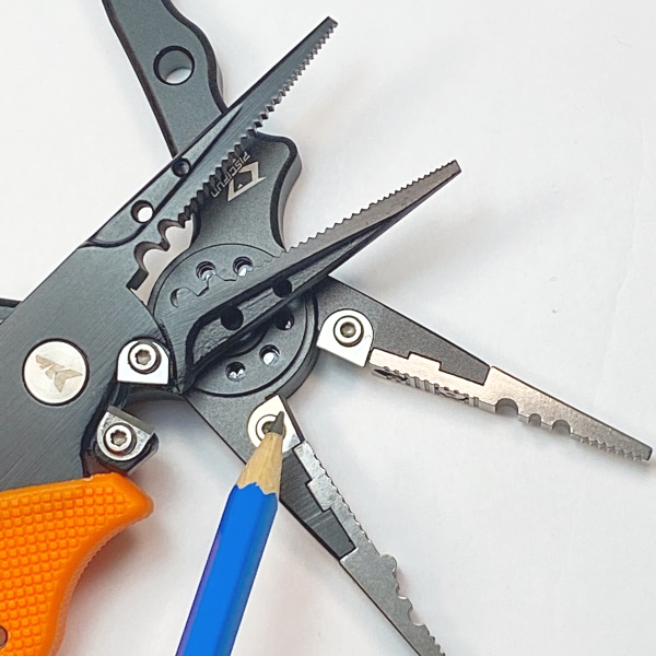 Fox Rage Braid Cutters NTL021 Knipser Schere Schnurschere Scissors Tool 