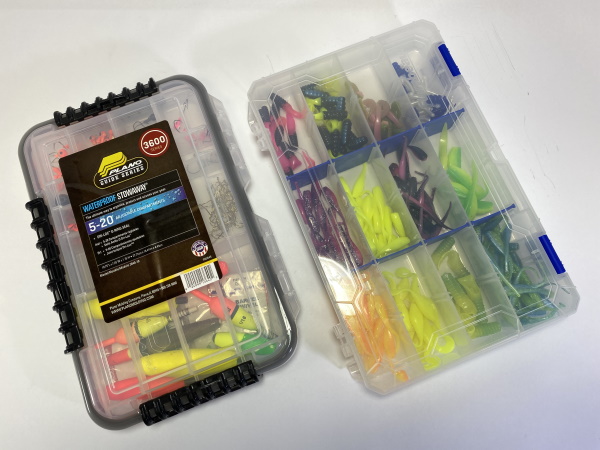 Medium sized tackle trays for crappie