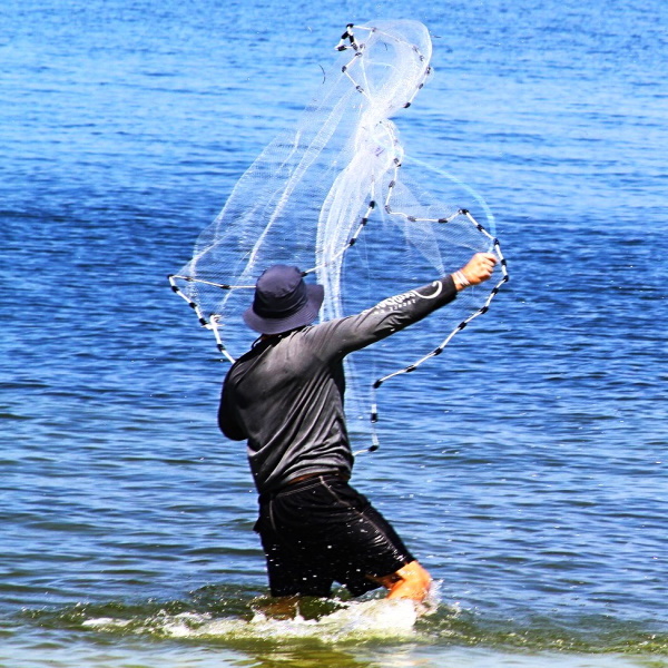 Choosing A Cast Net For The Beach